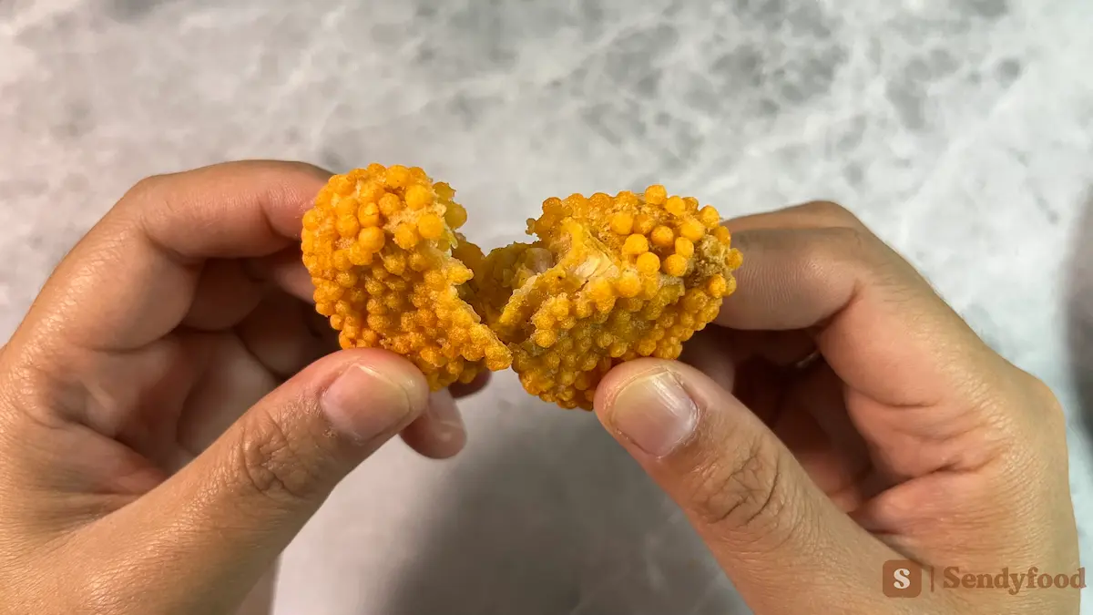 Tekstur Kanzler Nugget Spicy 450 gr bagian dalam
